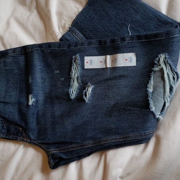 Old Navy High-Rise Slouchy Straight Cropped Jeans - Size 6 - Picture 5 of 11